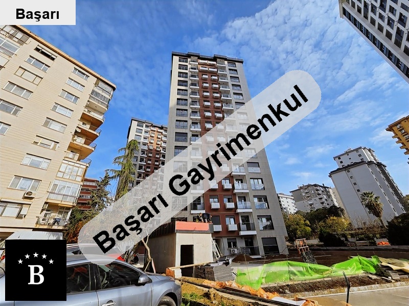 Başarı'dan şenesenevler'de günli̇kli̇ yüzme havuzlu 2+1 lüks