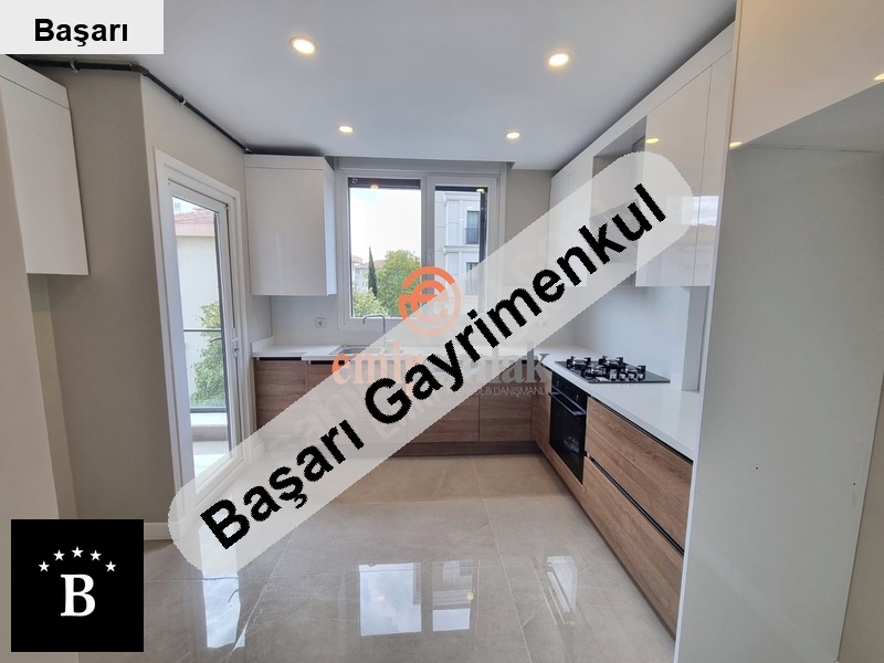 Başarı'dan bostanci ali̇ ni̇hat tarlan'da geni̇ş 3+1 balkonlu 140 m2