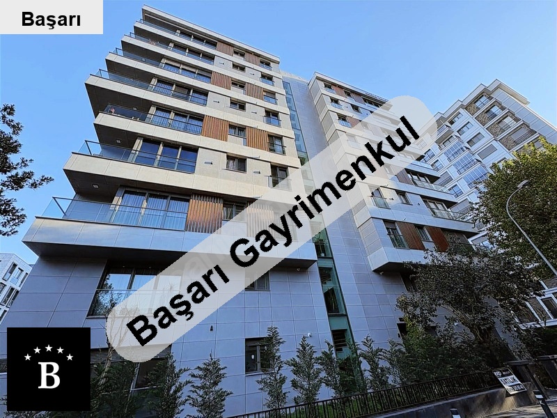Başarı'dan fenerbahçede bağdat cad 2 bi̇nada sahi̇le yakin 3+1 106 m² net