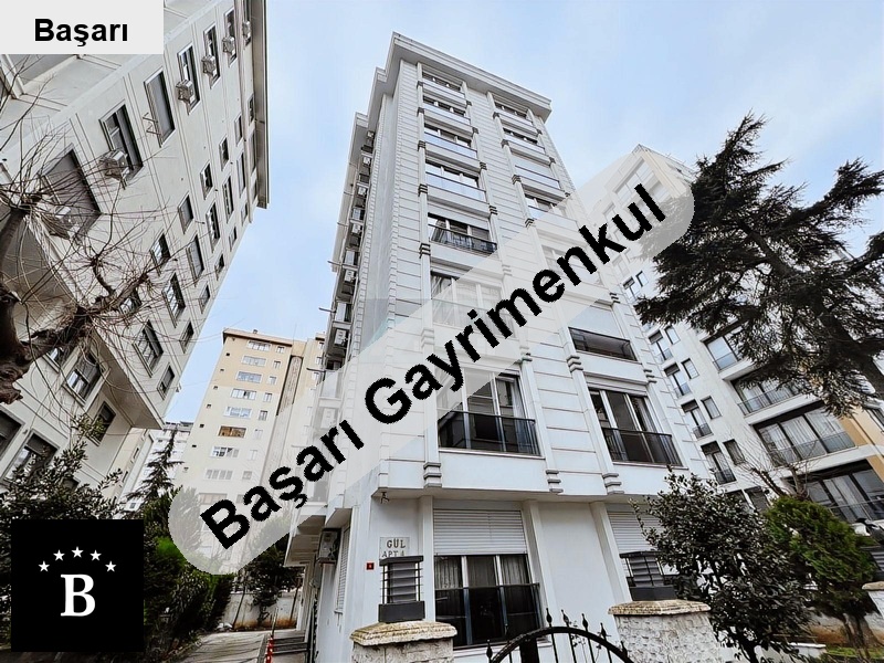 Başarı'dan erenköyde marmaray yani başinda yeni̇ bi̇na kombi̇li̇ 2+1