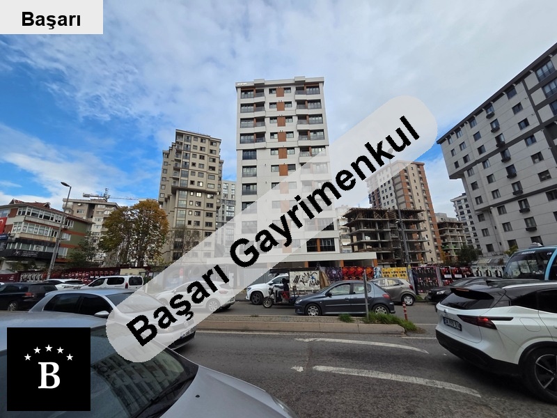 Başarı'dan ayşekadın minibüs si üzerinde sıfır binada 2+1