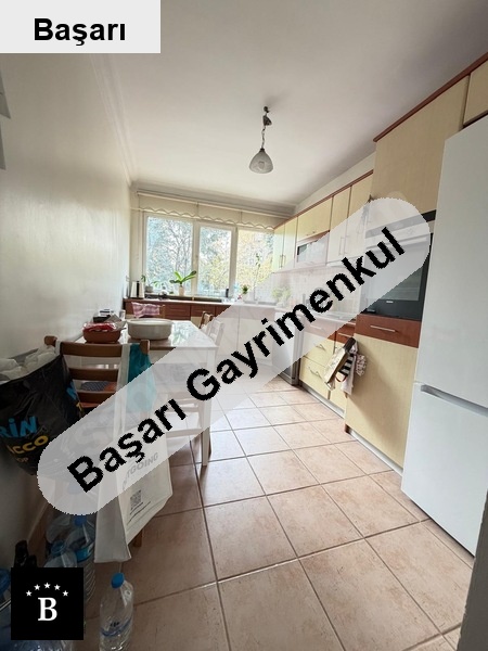 Başarı'dan bayar si̇ üzeri̇nde 3+1125 m2 balkonlu