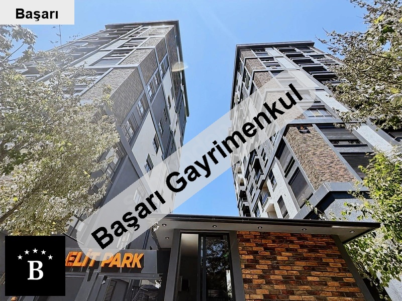 Başarı'dan suadiye'de havuzlu satılık geniş 1+1 / site özellikli