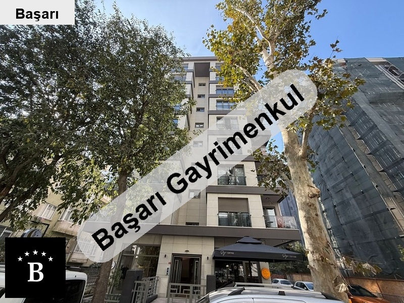 Başarı'dan minibüse 1 paralelde  2024 yapımı satılık balkonlu  120m2 3+1