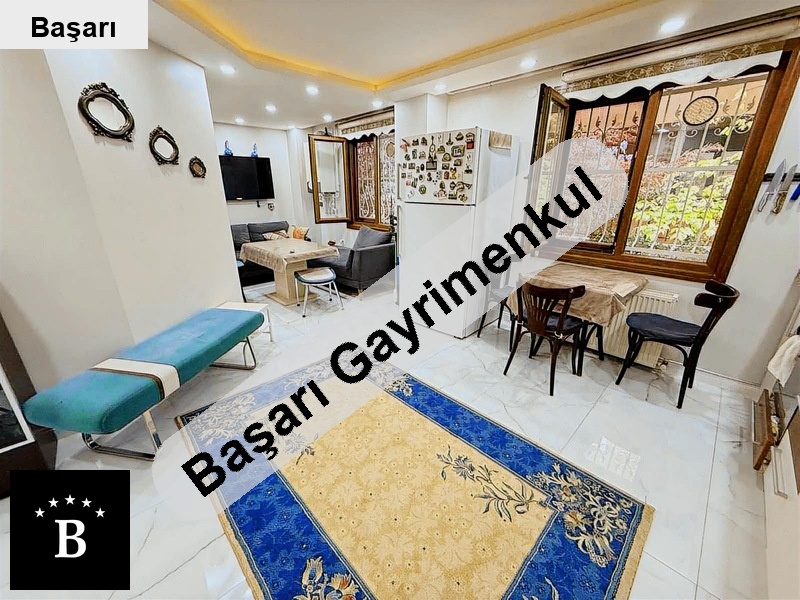 Başarı'dan bostanci sahi̇l'e yakin 15 yillik lüx 3+1