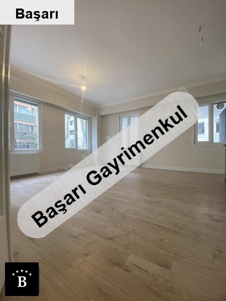 Başarı'dan suadi̇ye marmaray bağdat cad çok yakin 2+1 70 m2 net 2 yillik