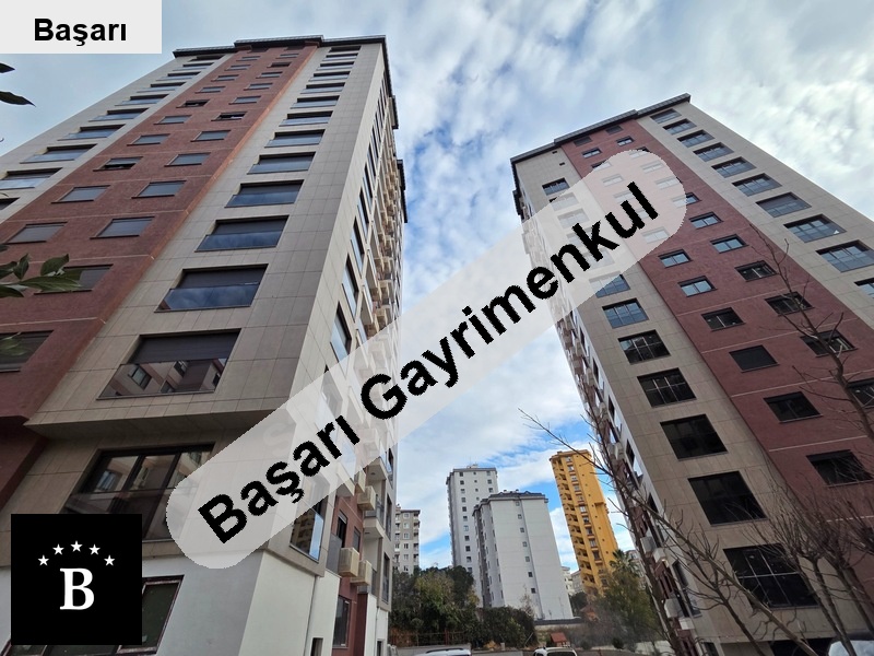 Başarı'dan nokta'dan   si̇te i̇çi̇nde sifir taşinmaya müsai̇t 2+1