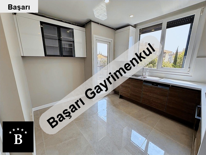 Başarı'dan 7yillik 3+1+2 banyo+balkon+çodali trene metroya bağdat'a yakin