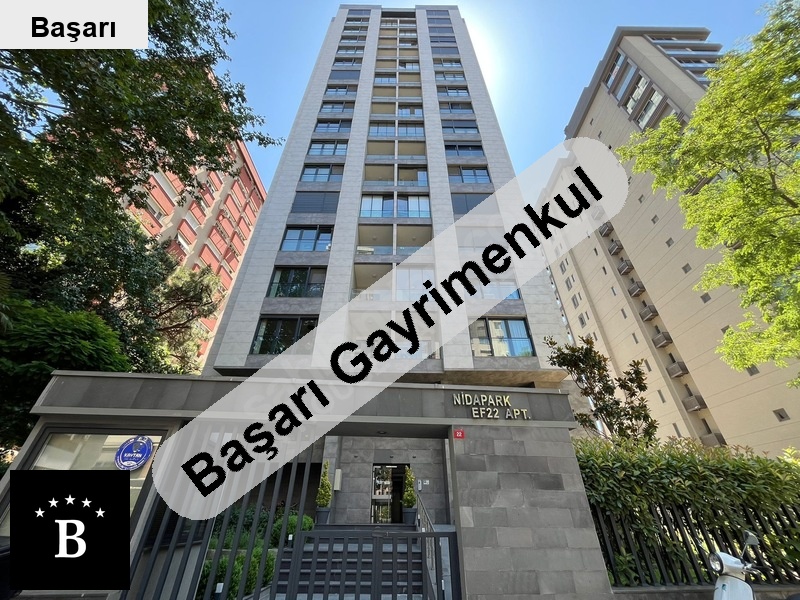 Başarı'dan ethem efendi cd üzerinde havuzlu günlikli nidapark'da lüks 3+1