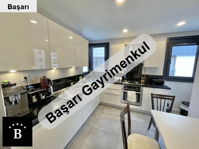 Başarı'dan erenköy'de marmaray'a yakin 110m2 2+1 yeni̇ bi̇na