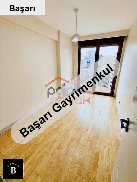 Başarı'dan   sahi̇lde 2015 yapimi bi̇na 3+1 boş satilik