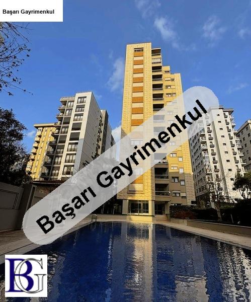 BAŞARI'DAN   FENERBAHÇE SAHİL'DE KATTA TEK 190M2 7/24 GÜVENLİKLİ 