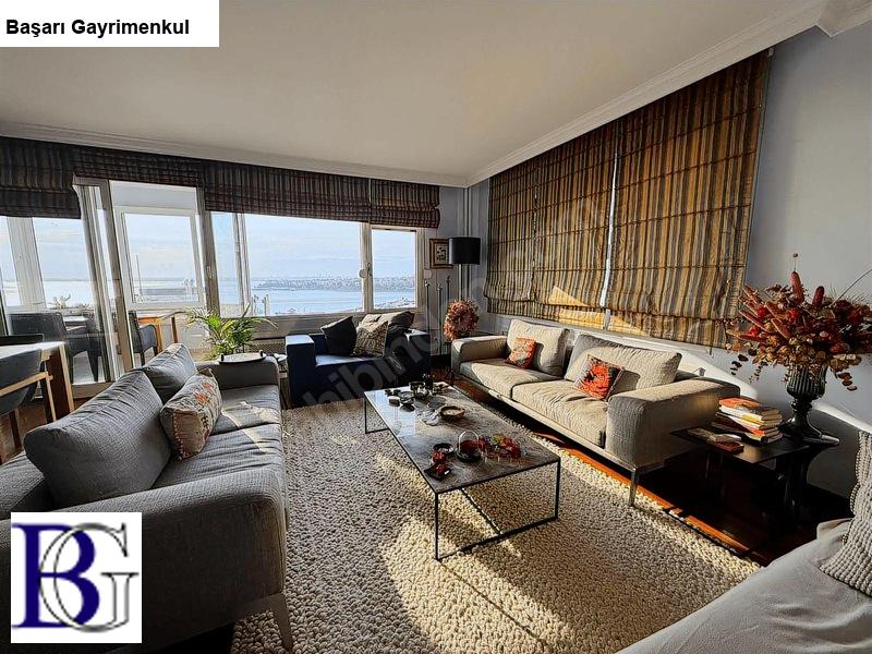 Başarı'dan fenerbahçe burun'da  170m2 3+1 lebi̇derya deni̇z ve marina manzaralı 7/24 güvenlikli