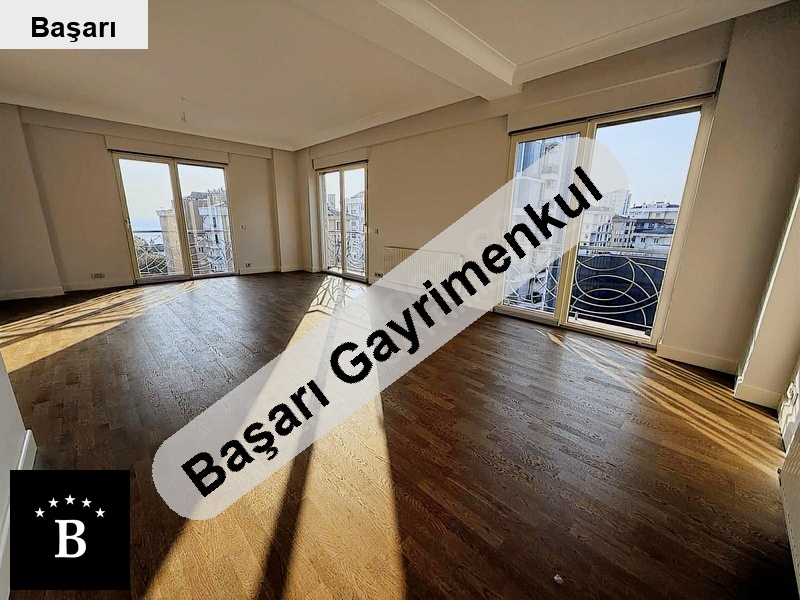 Başarı'dan  sahi̇l'de satilik 3+1 boş dai̇re katta tek