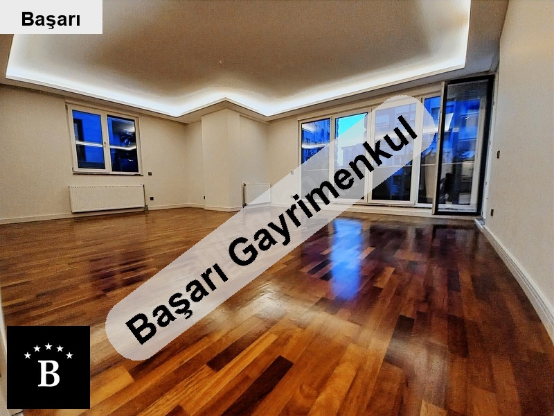 Başarı'dan  sahilde göztepe parkına komşu 2018 yapım katta tek