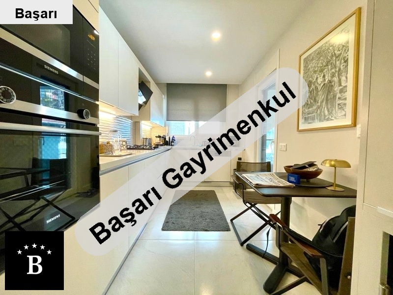 Başarı'dan  hamam sokak'ta 140m2 3+1 ebeynli̇ 1 yillik
