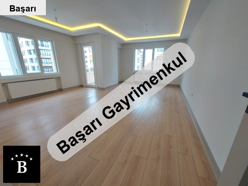 Başarı'dan mi̇ni̇büs cad yürüme mesafesi̇nde 150m2 balkonlu 3+1