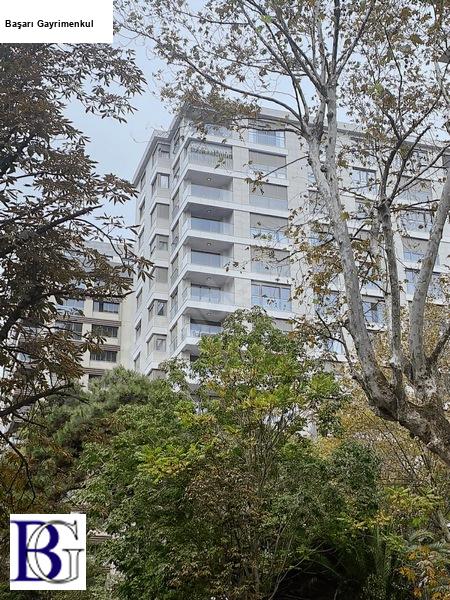 Başarı'dan bağdat caddesi̇ne 8.bina 245 m2   5+1 3 banyolu 2 balkonlu 2 ara&ccedil;lık garaj hakkı ultra l&uuml;x muhteşem bah&ccedil;eli fırsat !!!