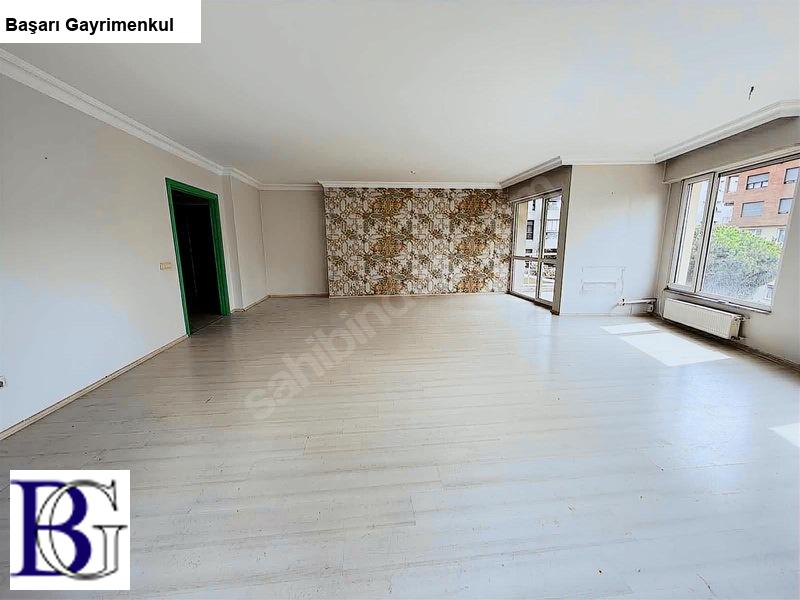 BAŞARI'DAN NURETTİN ALİ BERKOL'DA BAĞDAT'A ÇOK YAKIN 2005 YAPIMI 60 M2 SALONLU RESİDENCE ÖZELLİKLİ 200 M2 3+1 FIRSAT