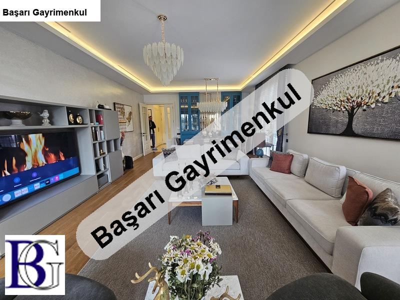 başarıdan şaşkinbakkal sahi̇l'de 190 m2 4+1 mi̇mari̇ dekorasyonlu dai̇re 42 m2 salonlu 7 m2 balkonlu