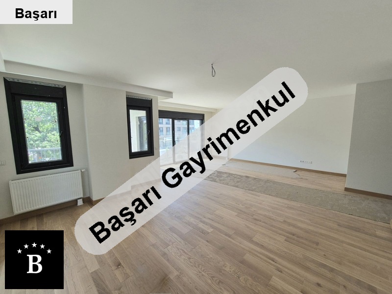 Başarı'dan  170m2/3+1 az katlı deniz manzaralı