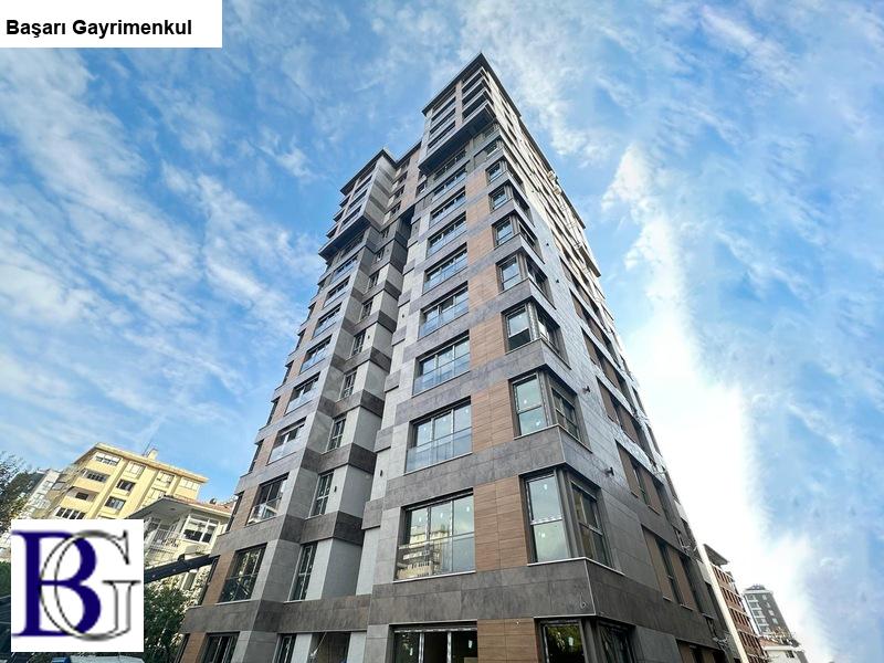 Başarı'dan  suadi̇ye bağdat'a 4.bina 240 m2 2 ara&ccedil;lık garaj hakkı teraslı  4+2&ccedil;atı dubleksi ultra l&uuml;x  