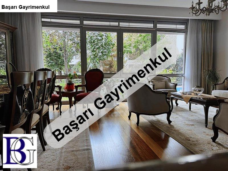Başarı'dan erenköy sahil'de butik sitede 7/24 güvenlikli açık havuzlu muhteşem doğa içinde çok şık bahçe dubleksi