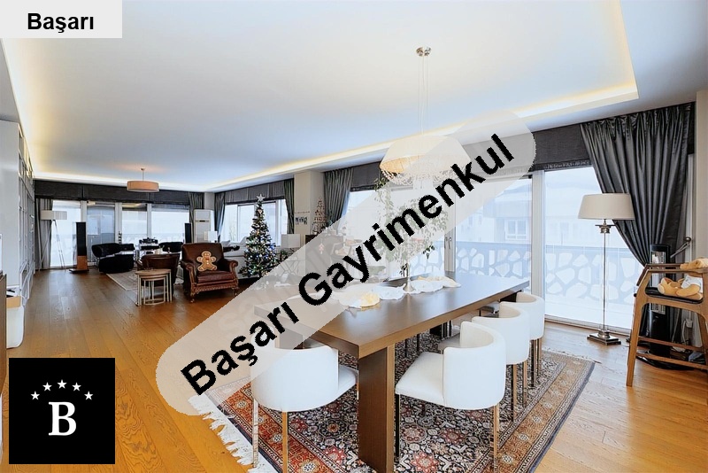 Başarı'dan  vardar sokak'ta 260 m² net ferah 5+1 satılık daire