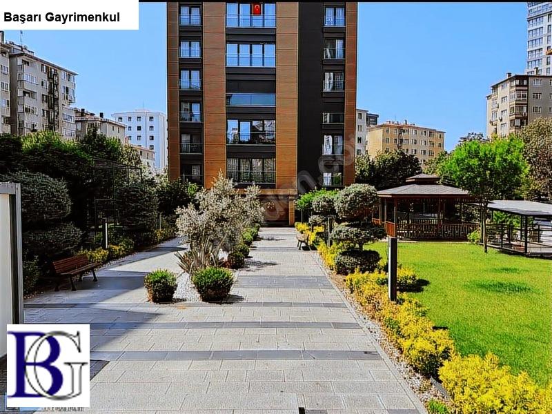 kozyataği kozzy'ye yakin satilik dai̇re 10. kat ferah otopark'li