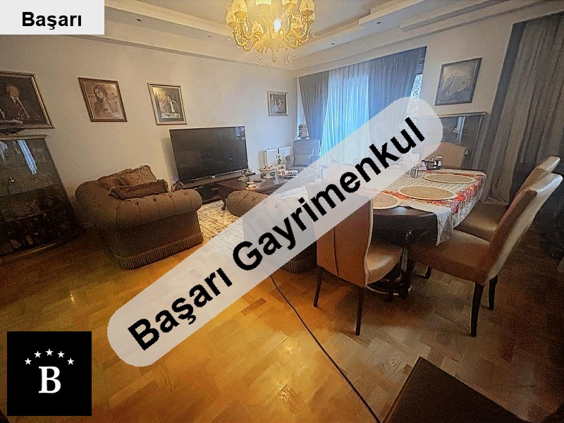 Başarı'dan  sahi̇lde mehtap sokakta yeni̇ bi̇nada 3+1 dai̇re