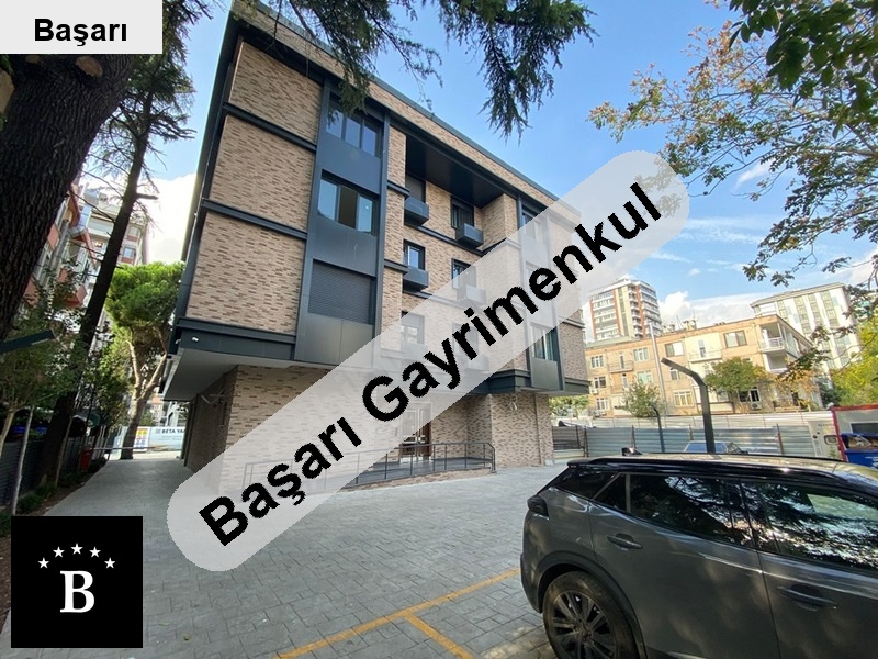 Başarı'dan  sahi̇lde sifir buti̇k bi̇nada 'dan 120m²net