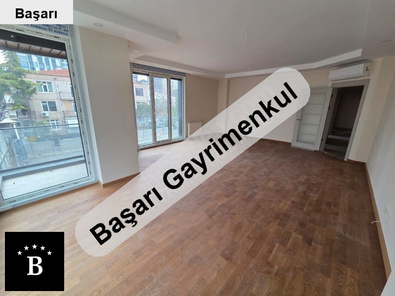 Başarı'dan   sahi̇lde i̇ş yeri̇ne uygun balkonlu geni̇ş 3+1