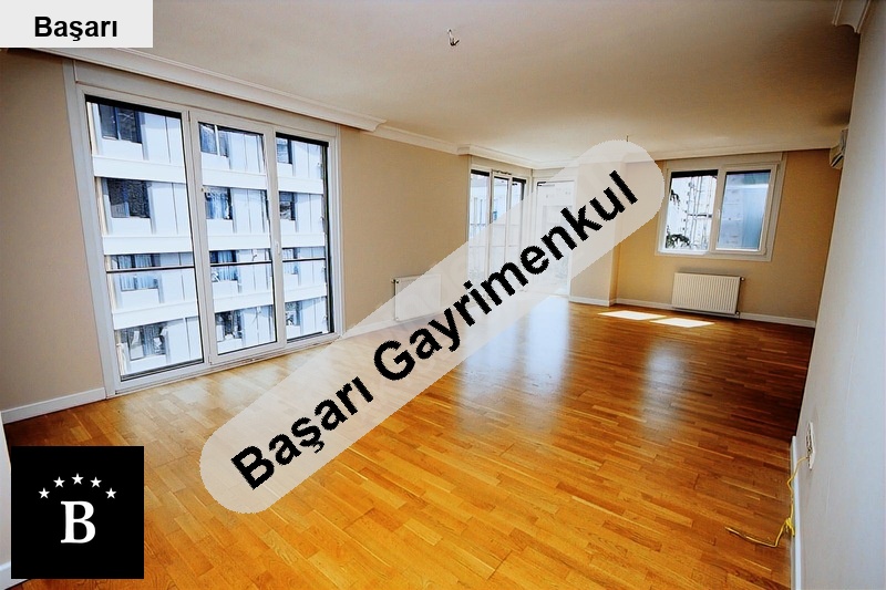 Başarı'dan 60yil parkina  irmak okularina çok yakin katta tek 4+1 lüks!