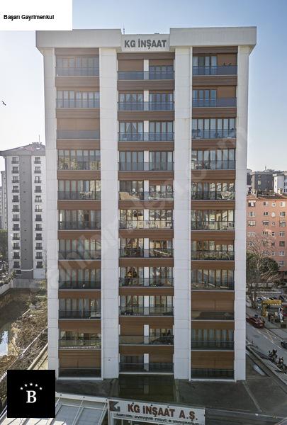 erenk&ouml;y kaptan arif'te  adalar manzarali 7+2 satilik dubleks