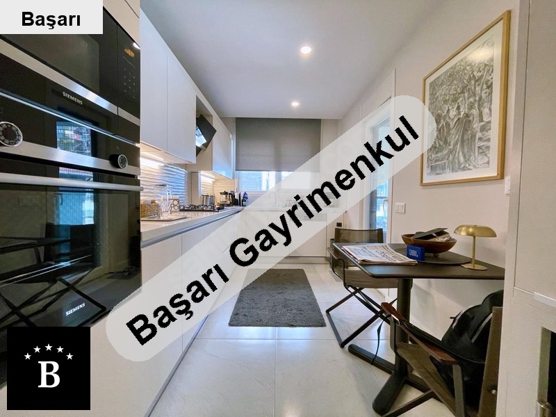 Başarı'dan 'da 2025 yapımı binada katta tek balkonlu 140m2 3+1