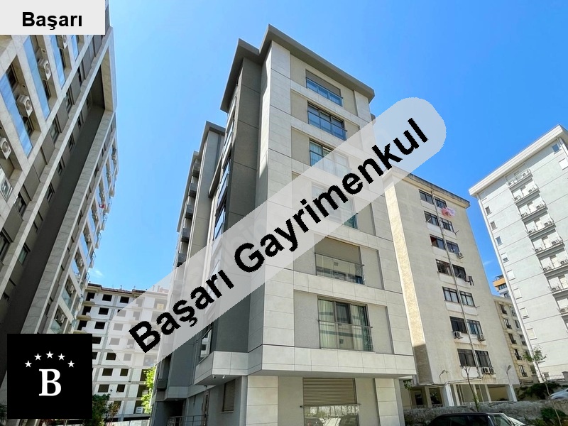 Başarı'dan  hamam sokakta 3+1 geni̇ş m2'de lüks firsat!!