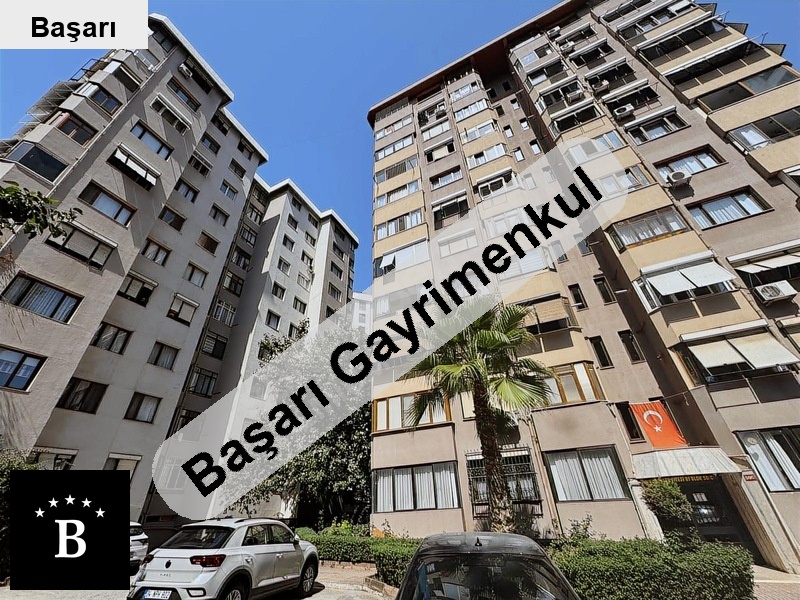 Başarı'dan ciali̇ ni̇hat tarlan cad geni̇ş arsaya sahi̇p bi̇nada satilik