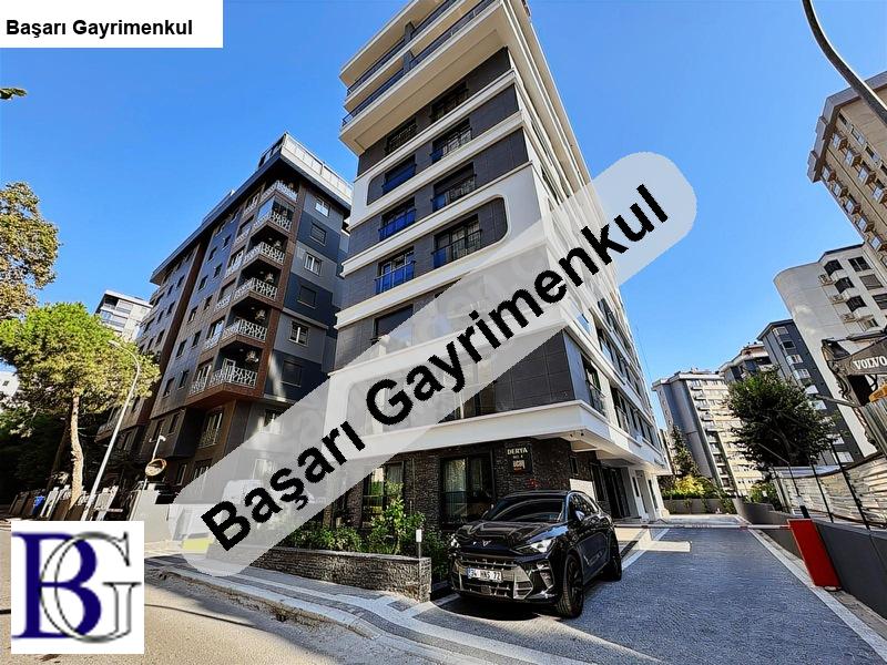 kadıköy fenerbahçe deniz man. 3+1 sıfır bina 123 m2 net satılık