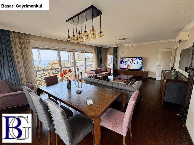 BAŞARI'DAN ÇİFTEHVUZLAR SAHİLDE KISMİ  DENİZ MANZARALI 160 M2 4+1 