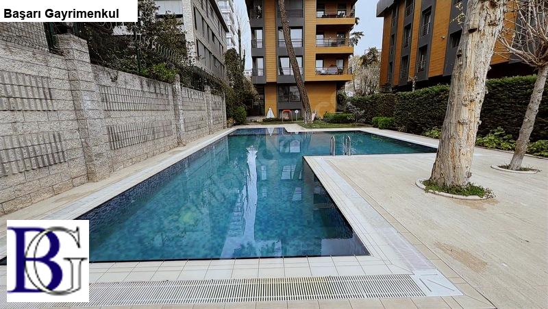 Başarı'dan Erenköy Sahil'de 6+2 425  m2 deni̇z manzarali bahçe dublexi  4 araçlık kapalı garaj hakkı butik sitede