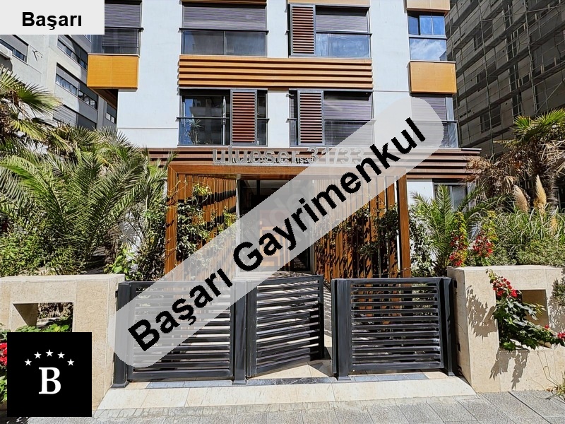 Başarı'dan  caddde sahi̇lde yeni̇ bi̇nada 1+1 satilik dai̇re