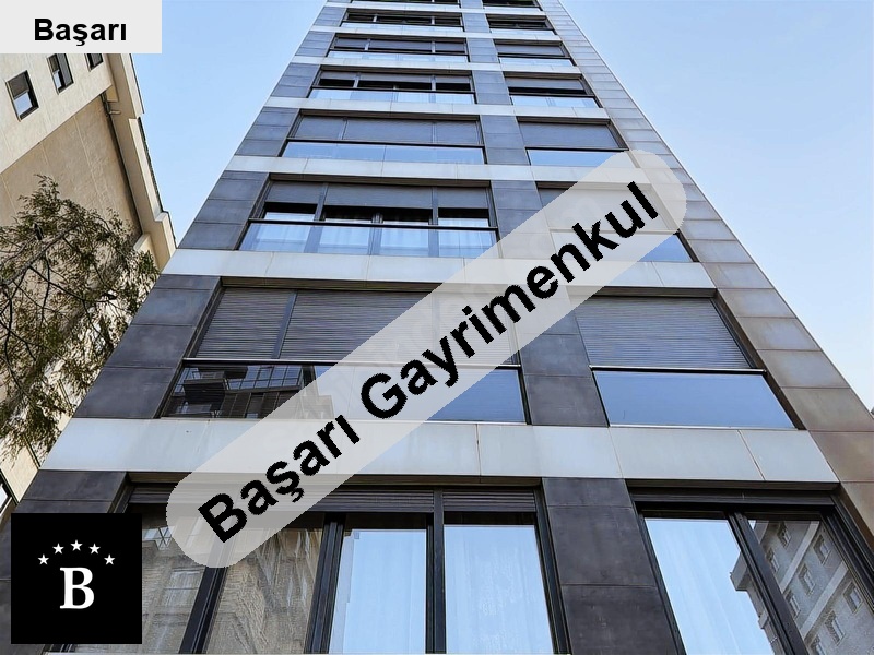 Başarı'dan  sahi̇l bandinda yei̇ bi̇nada satilik