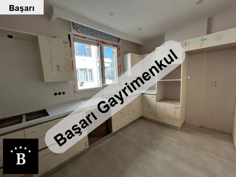 Başarı'dan  sifir bi̇nai̇z manzra 160 m2 bağdat cd sahi̇l 3+1