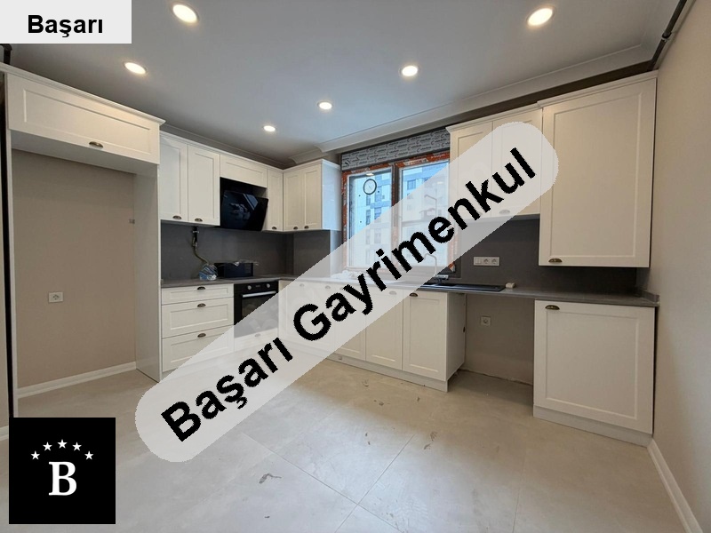 Başarı'dan suadiyede sahil  marmaraya yakın geniş 110m2 2+1 satılık daire