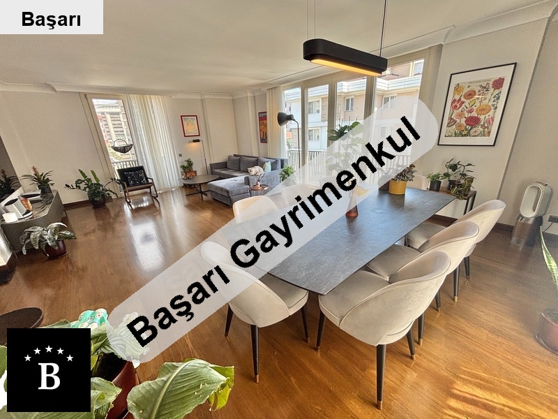 Başarı'dan   sahi̇l'de katta tek 4+1 180m2 ebeynli̇