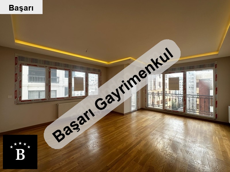 Başarı'dan  suadi̇yede bağdat si̇ne yakin balkonlu 3+1 satilik