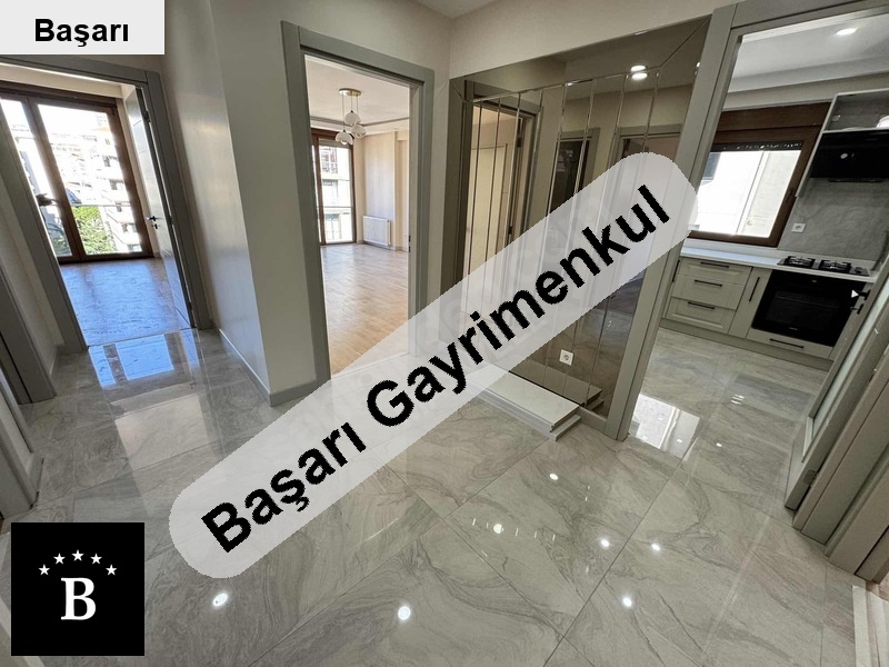 Başarı'dan  sahi̇lde presti̇jli̇ bi̇nada 3+1 sati̇li̇k dai̇re