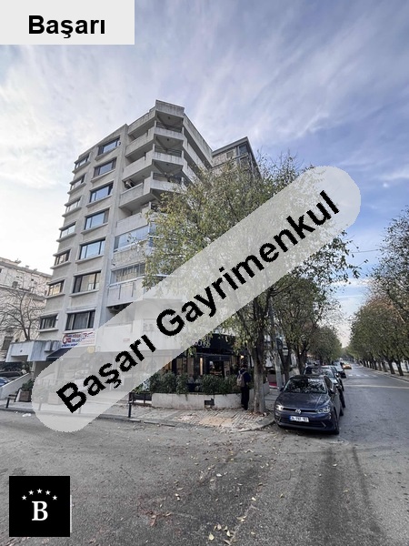 Başarı'dan yatirim değeri̇ çok yüksek 60yil parkina cephe 180 m2 katta tek