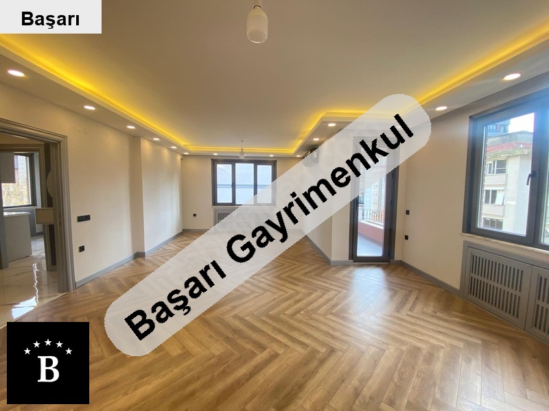 Başarı'dan dan ömerpaşada katta tek yeni̇lenmi̇ş çok ferah 170 m2 4+1