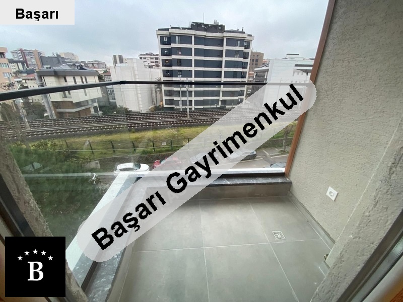 Başarı'dan suadi̇ye bağdat 'ye 4 bi̇nada 2+1 sifir 75m2 net dai̇re